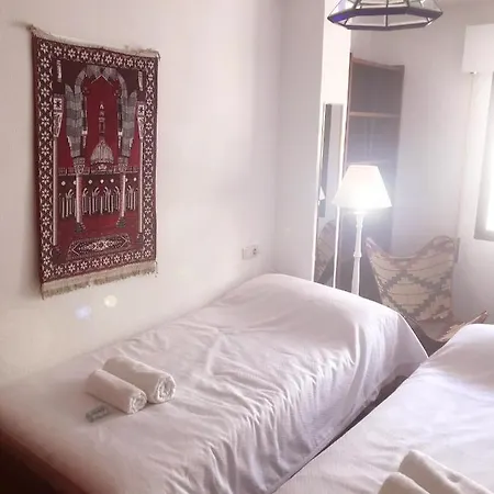 Precioso Duplex Centrico Con Terraza De 25 M² Apartment *